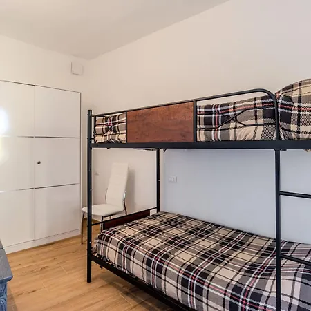 La Scaletta By Interhome * Dongo